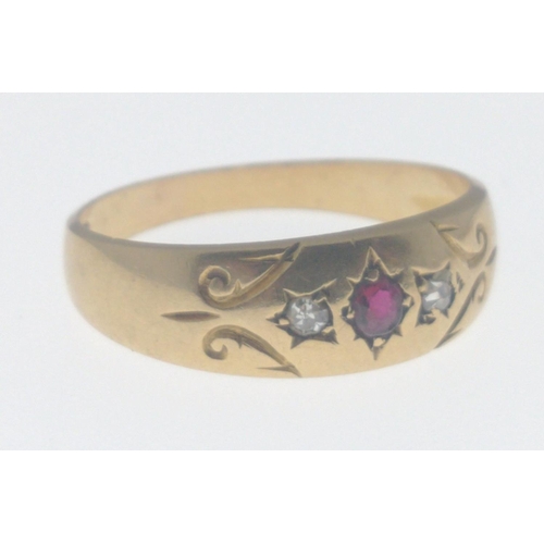 1 - 625 stamped 15 carat yellow gold dress ring with small garnets and seed pearls inset weight 2.02g ri... 