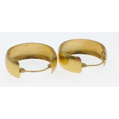 18 - Two pairs of hoop earrings one 750 stamped(faint stamp) purchased in Saudi Arabia, weight 6.5g appro... 