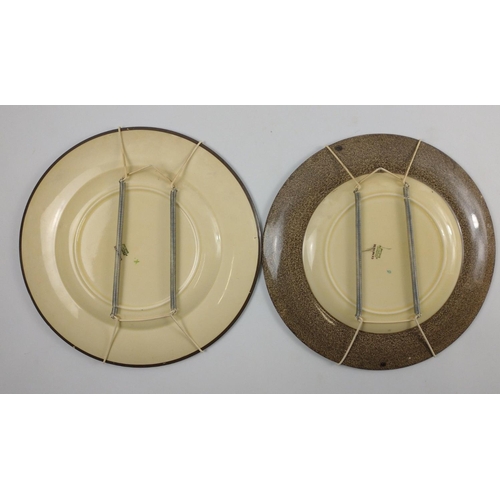 195 - A pair of vintage NEWPORT POTTERY 'GENEVESE' decorative plates (28cm dia)#222