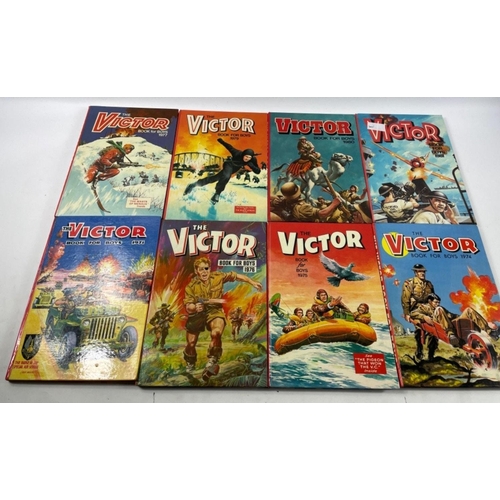 308 - GREAT COLLECTION OF BOYS ANNUALS including 12 Victor Books for Boys, 10 Hotspur Book for Boys, 2 Dan... 