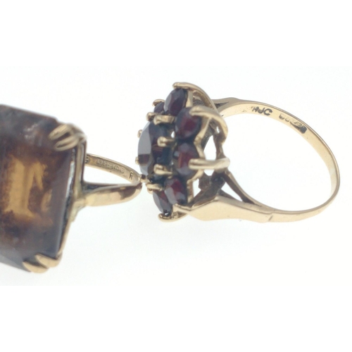 30D - Two 375 stamped yellow gold VINTAGE ladies rings, one with a large red garnet, and surrounding small... 