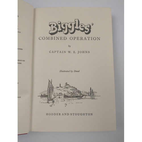 311 - First edition: BIGGLES COMBINED OPERATION by CAPT WE JOHNS Condition: Good. 1959. 158 pages. No dust... 