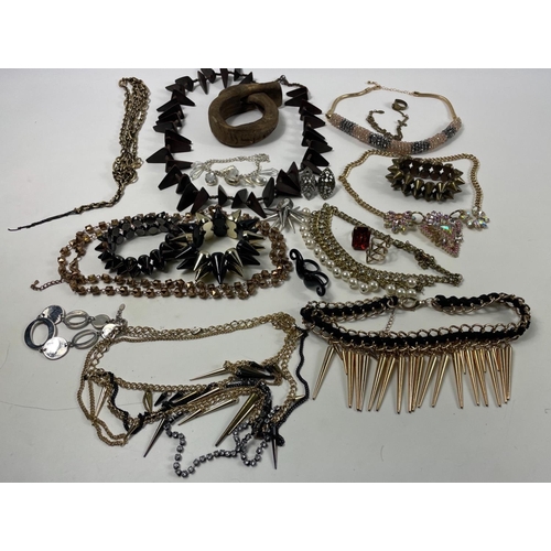 24 - The 'Don't mess with me' lot - a mixed bag of necklaces, rings and bangles mainly armed with spikes#... 