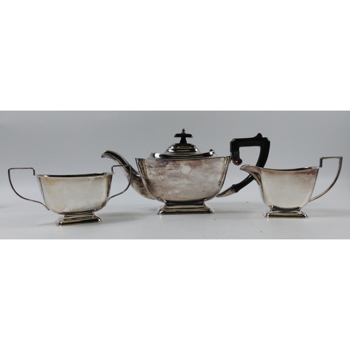 73 - A SHEFFIELD EPNS teapot, milk jug and sugar bowl in nice condition (sugar bowl stamped deMonfort Pla... 