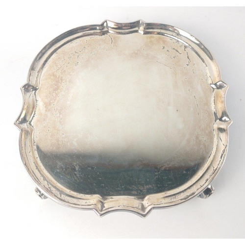 116 - A London silver hallmarked 1932 small presentation TRAY to Dr John Cottrell, from DUNLOP Ltd Oil & M... 