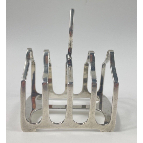 138A - A small SHEFFIELD Silver Hallmarked 1917 Toast rack by silversmith J Dixon & Son 78g weight approx d... 