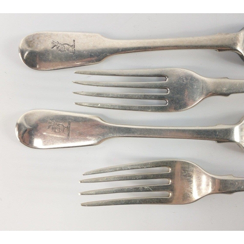 185 - Four London silver hallmarked 1831 FORKS by silversmith WILLIAM CHAUNER length 16.5cm, gross weight ... 