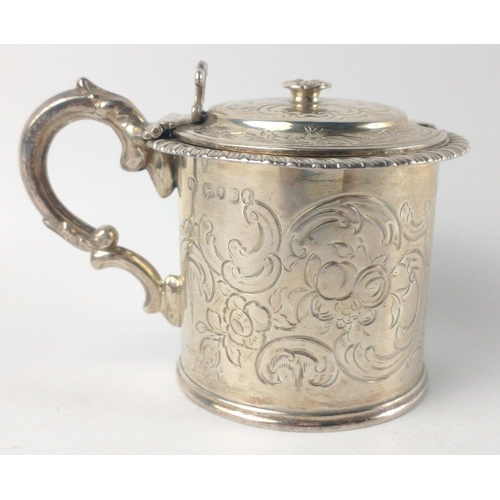 191 - A London silver hallmarked 1849 MUSTARD POT with blue glass liner by silversmith JOHN EVANS ll, heig... 