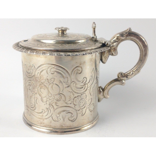 191 - A London silver hallmarked 1849 MUSTARD POT with blue glass liner by silversmith JOHN EVANS ll, heig... 