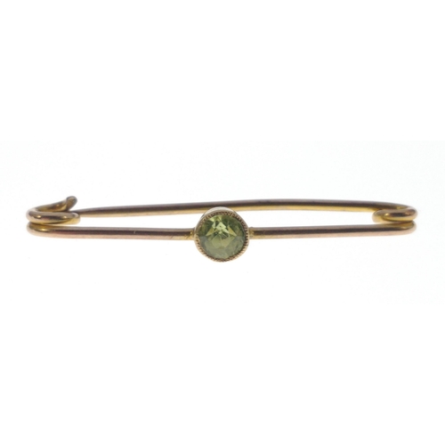 71 - VINTAGE 15ct stamped bar BROOCH - dimensions 5cm x 1cm approx, weight 2.50g approx -with a 9ct stamp... 