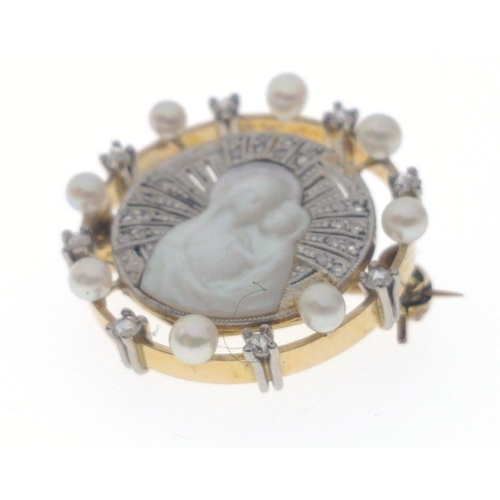 75 - A vintage  EXQUISITELY crafted in 'yellow metal' circular pin BROOCH with BIBLICAL Mary and her newb... 