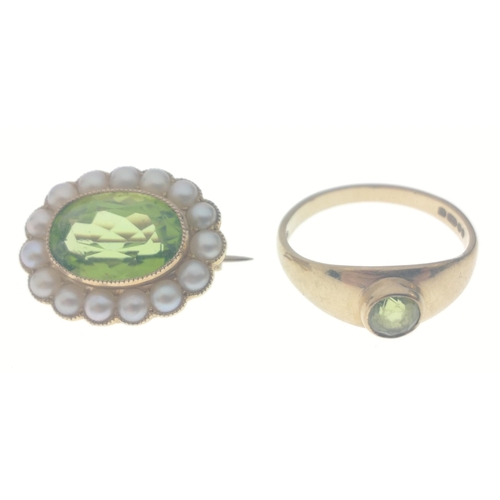 81 - Birmingham hallmarked 375 yellow gold with green stone inset RING size N, gross weight 1.95g approx,... 