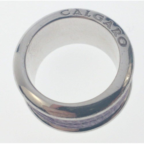 89 - 925 stamped silver RING with a fine purple 'thread' for decoration, with Italian CALGARO engraved on... 