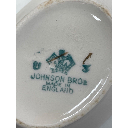 109 - A JOHNSON BROTHERS dinner service in the PAREEK PISTACHIO, pattern to include 6 plates@ 26cm dia (1 ... 