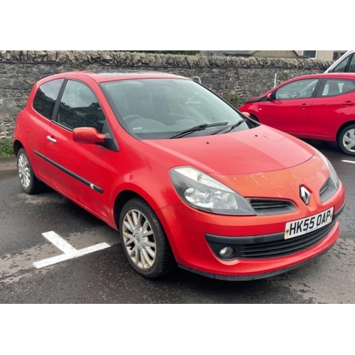 67 - MOT'd JULY 2022 ! A NICE WEE RUN AROUND CAR !A red coloured RENAULT CLIO Registration HK55 OAP, Petr... 