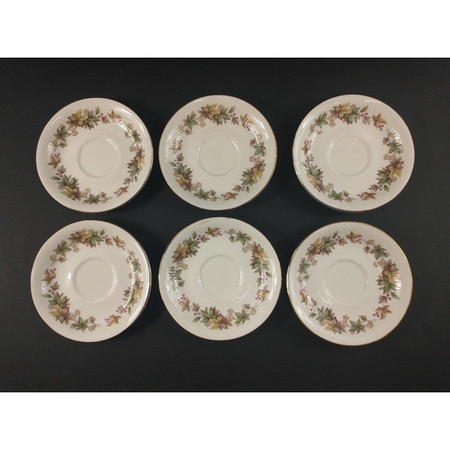 94 - A ROYAL STANDARD Lyndale Fine Bone China 6 cup coffee service 15 piece with a nice coffee pot with l... 