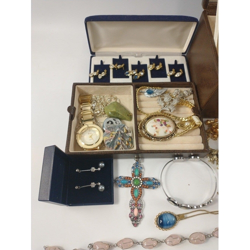 25 - Jewellery box with a treaure trove within! Whole collection of various costume jewellery to include ... 
