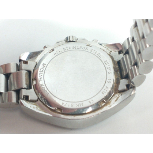 31 - A MICHAEL KORS mk 6174 ladies watch, some wear to the back, 4cm width retails at £239#34