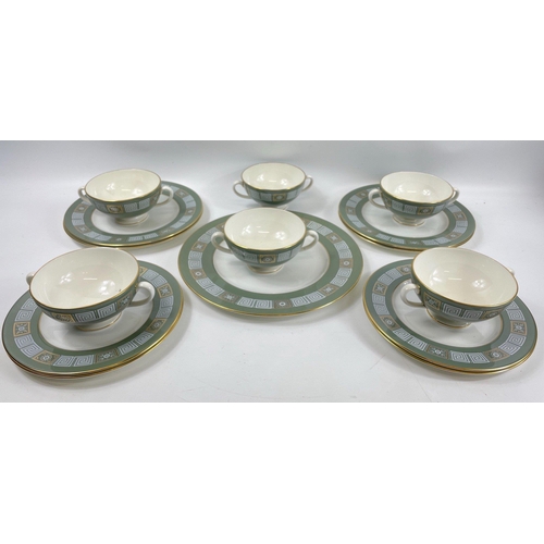 50 - A part dinner service in ASIA by WEDGWOOD to include 6 soup bowls, 6 cups, 6 saucers (15cm), 6 sauce... 