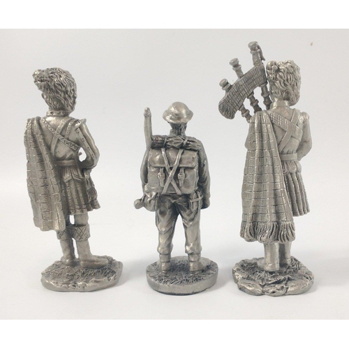 163 - Three unpainted pewter soldier figures to include a PIPER (11cm tall), a DRUMMER (minus drum 10cm ta... 