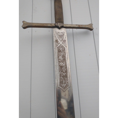 171 - Ceremonial long sword from Spanish town of Toledo. Blade length: 121cm approx. Handle length: 26cm#1... 