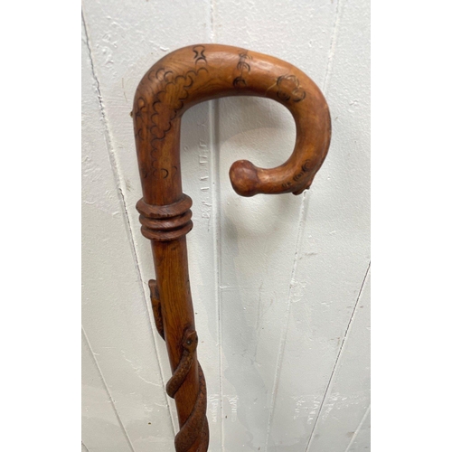 179 - UNUSUAL! A beautiful vintage HANDMADE walking stick with three carved serpents or snakes twisting up... 