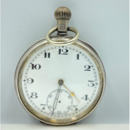 53 - A POCKET WATCH 925 silver with London import mark 1927, watch face 5cm diameter, second hand and 1 h... 