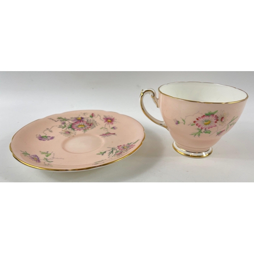 105 - A beautiful BIJOU VINTAGE HAMMERSLEY and Co 5842/9TWOSIE SET to include two cup, two saucer, teapot ... 