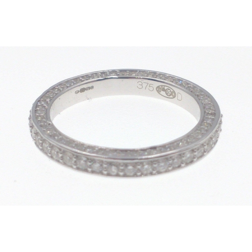 11 - DIAMONDS ARE A GIRL'S BEST FRIEND! 375 stamped white gold full eternity diamond ring with certificat... 