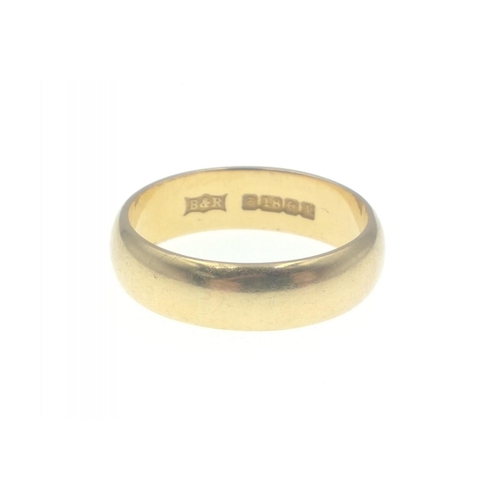 12 - A nice 18ct stamped yellow gold ring size L weight 4.64g approx#17