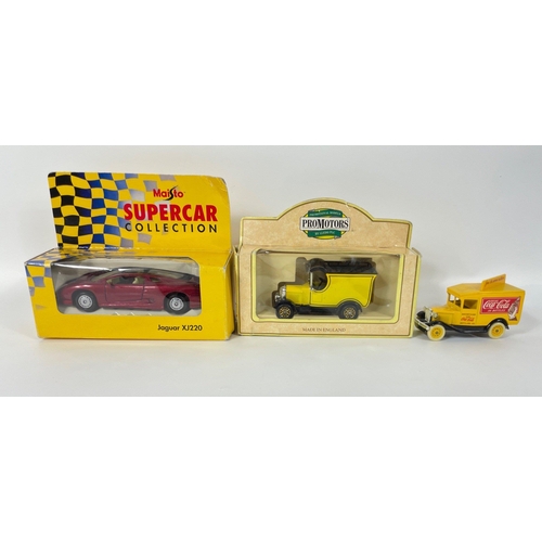 165 - A small collection of model cars to include 3 TETLEY TEA cars and one delivery lorry plus a MAISTO -... 