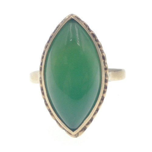 2 - SUBSTANTIAL !Ladies 375 stamped dress ring with a large green oval shaped stone centred ring size M ... 