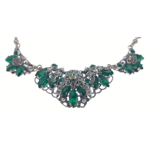 30B - ITS GOT THE LOOK! A nice VINTAGE c1920's white metal filigree style green stone necklace#41