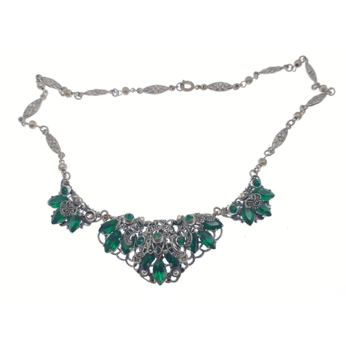 30B - ITS GOT THE LOOK! A nice VINTAGE c1920's white metal filigree style green stone necklace#41