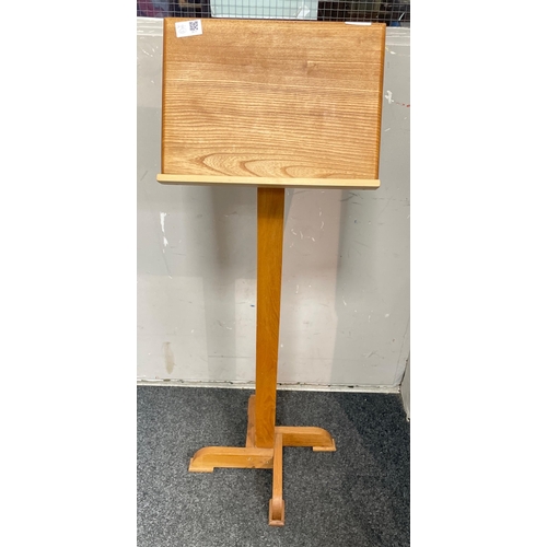 359 - A contemporary wooden lectern 100cm tall, ideal for restaurant, bar etc#423