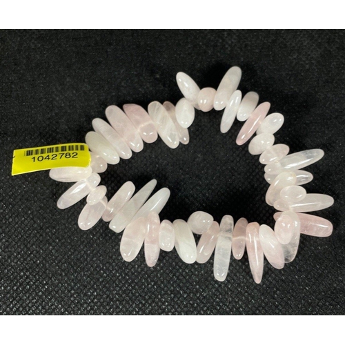 43 - An ATTRACTIVE 48cm rose quartz necklace with matching bracelet#60