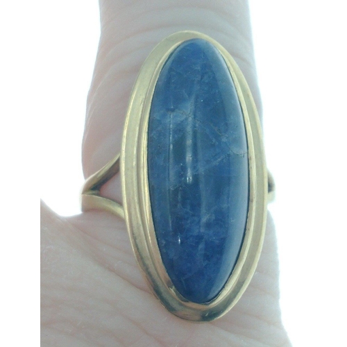 7 - A 375 stamped yellow gold ring with an oval dark stone weight 5.70g gross approx ring size MAndA SUB... 