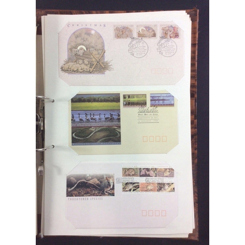 77B - Of interest to philatelists - a large album full of 200 Australia First Day Covers from 1986-1994#10... 