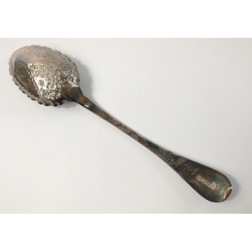 78 - A hallmarked, Edinburgh 1819, ornate silver serving spoon 23cm long, gross weight 55g. Possibly made... 