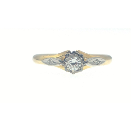 4 - A BEAUTIFUL large DIAMOND SOLITAIRE(tested) 18ct stamped and Hallmarked yellow gold ring gross weigh... 