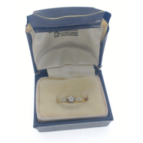 4 - A BEAUTIFUL large DIAMOND SOLITAIRE(tested) 18ct stamped and Hallmarked yellow gold ring gross weigh... 