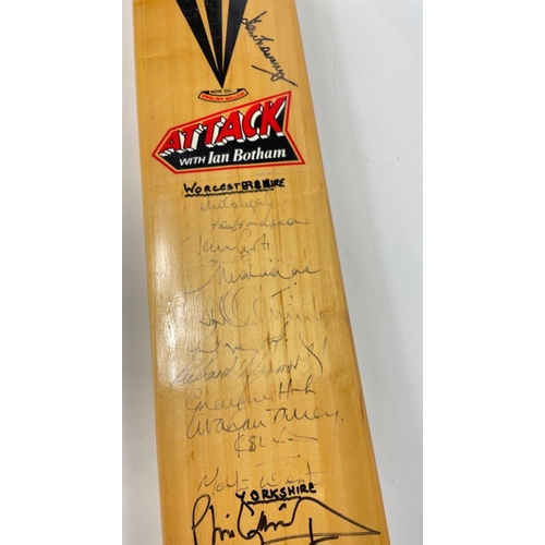 204 - Duncan Fearnley cricket bat signed by members of 6 various WORCESTERSHIRE and YORKSHIRE teams to inc... 