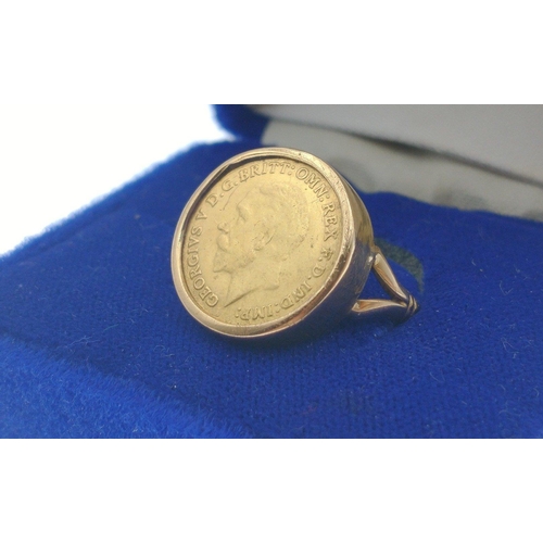 14 - An 18ct (Jeweller tested 18ct or above) 1922 half sovereign style ring, ring size S - overall weight... 