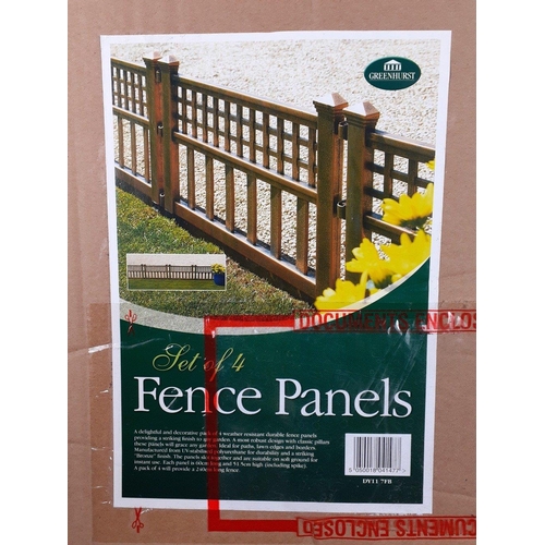 512 - Boxed set of four Greenhurst Decorative Fence Panels in box. Each panel measures 60 x 51.5 cm#88