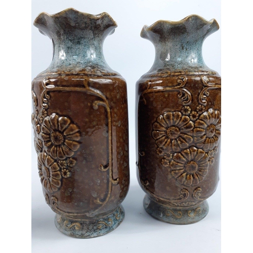 716 - 5 pieces of STUDIO POTTERY a pair of 22cm tall vases an unusual onion shape flask vase and two small... 