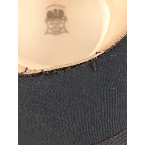 802 - Superb Quality LINCOLN BENNETT silk Top Hat in original box with hand held reviver.  Super quality '... 