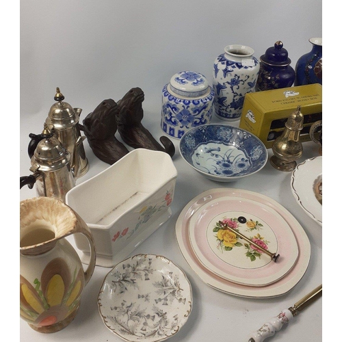 827 - A mixed lot to include a white metal coffee pot and hot water jug, a 2 tier cake plate, various pots... 