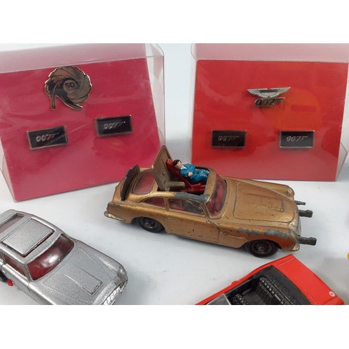 113 - JAMES BOND OO7 - A super little mixed lot of loose James Bond themed diecast models.  Includes origi... 