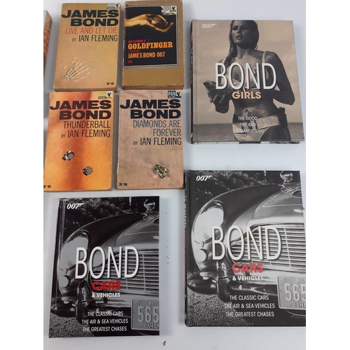 150 - JAMES BOND - early edition paperback printings from 1962-65 of Casino Royale, Goldfinger, Live and L... 