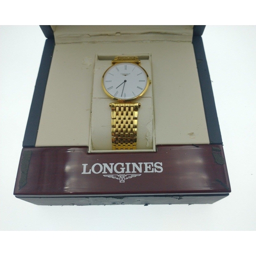 16 - LONGINES La Grande Classique De Longines wristwatch with a round case , 30mm diameter, Quartz Moveme... 